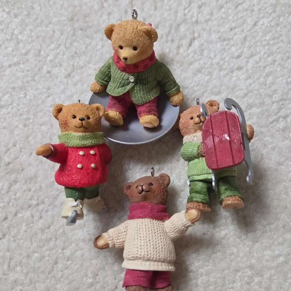 Hallmark Snow Cub Club Gracie Dexter Calvin Wendy Bears Ornaments 2002